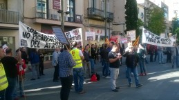 Protesta de les treballadores de TMESA davant l'Ajuntament el passat 23 d'octubre